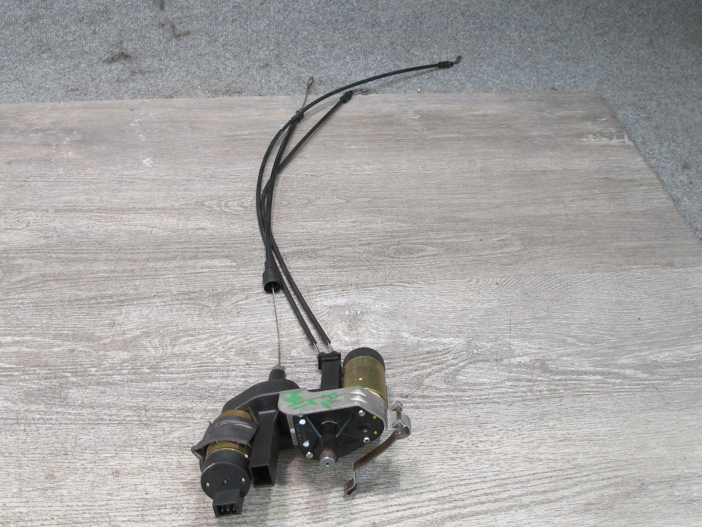 2003-2007 Hummer H2 Front Left Driver Side Seat Lower Frame Lumbar Motors Set