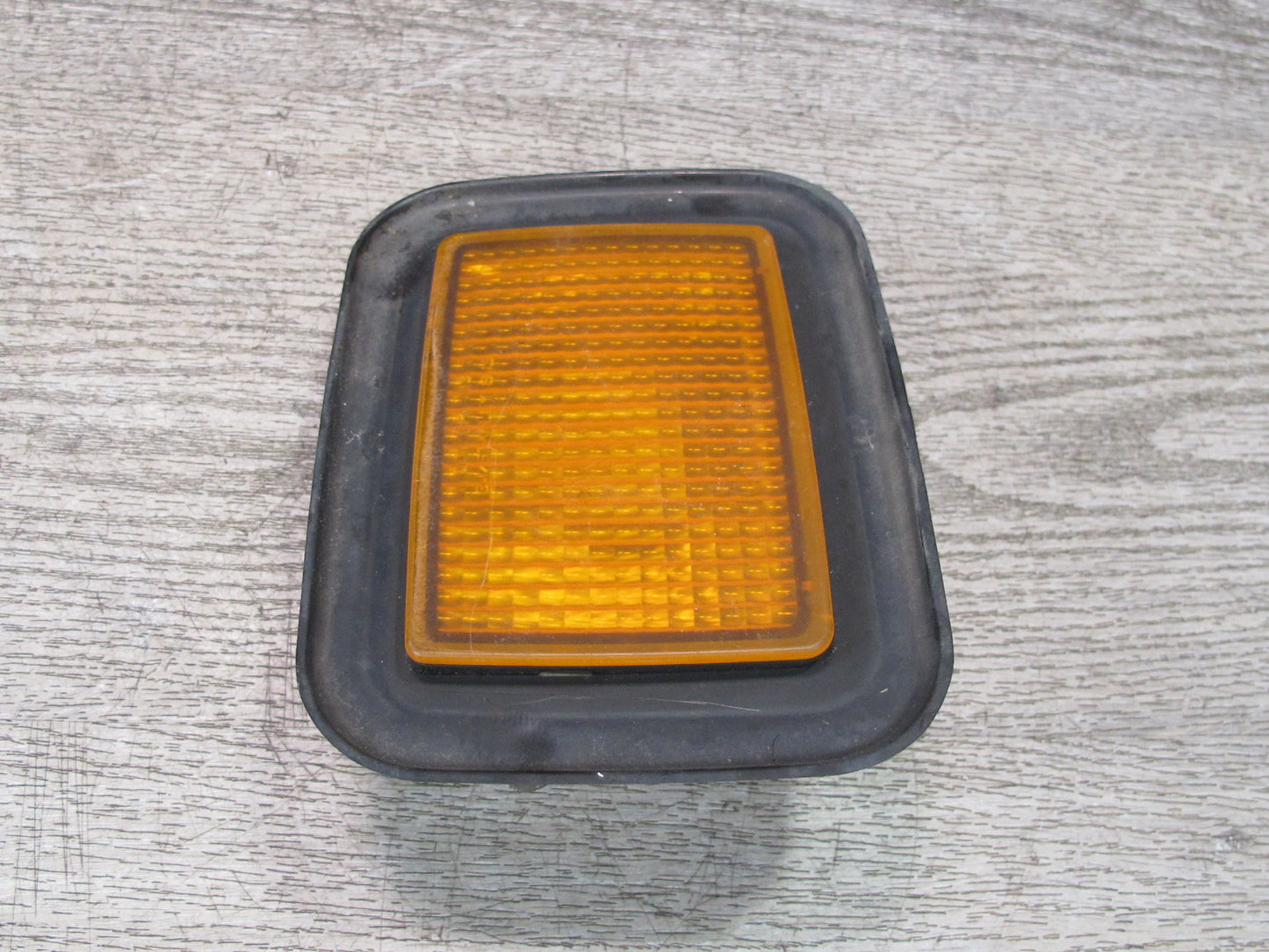 2003-2009 Hummer H2 Front Left & Right Side Turn Signal Parking Light Lamp Set