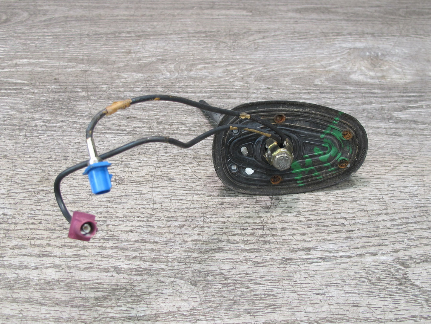 2003-2004 Hummer H2 Upper Roof Overhead Radio AM FM Shark Antenna