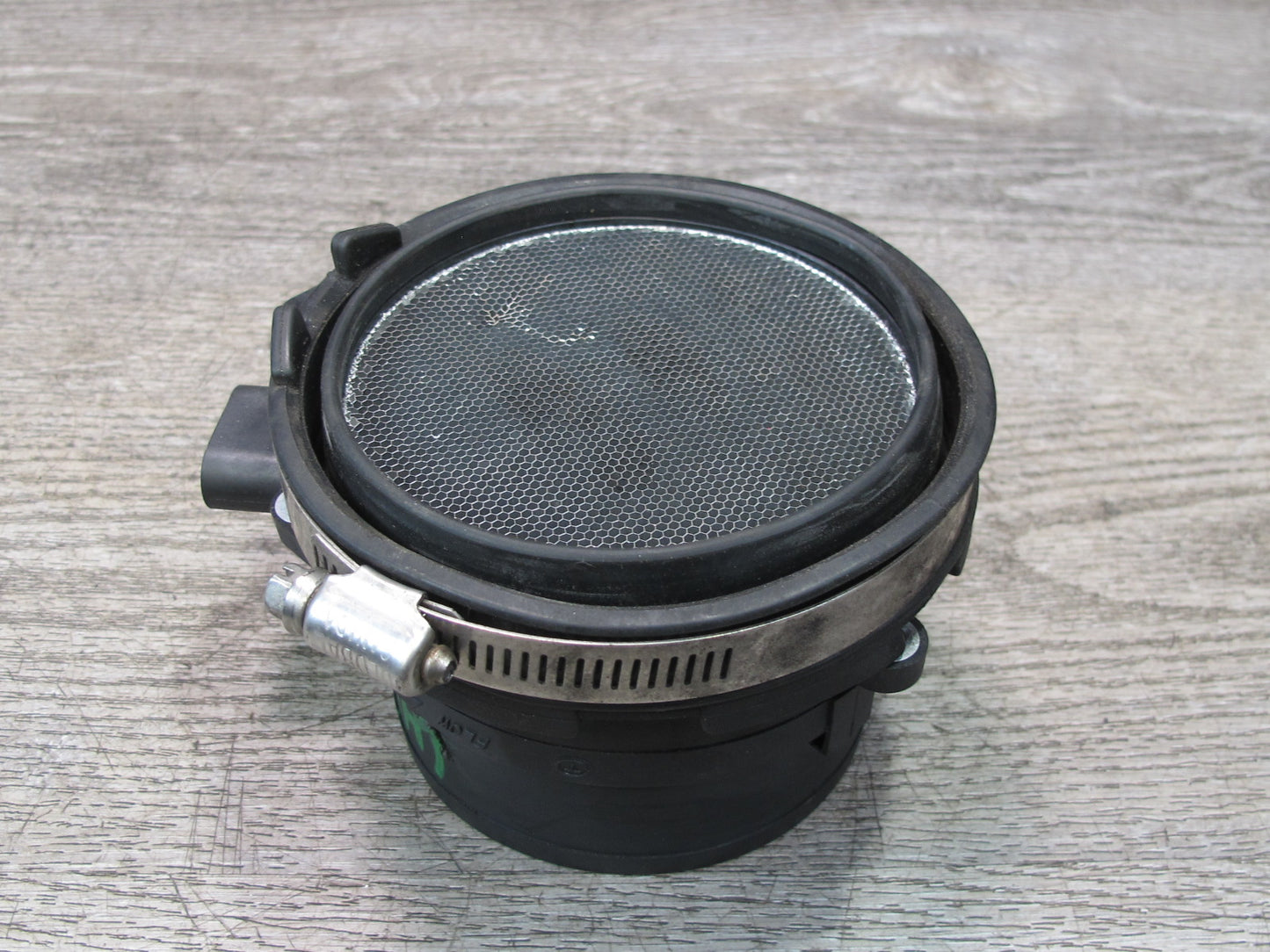 2003-2007 Hummer H2 Air Intake Mass Air Flow Meter MAF Sensor