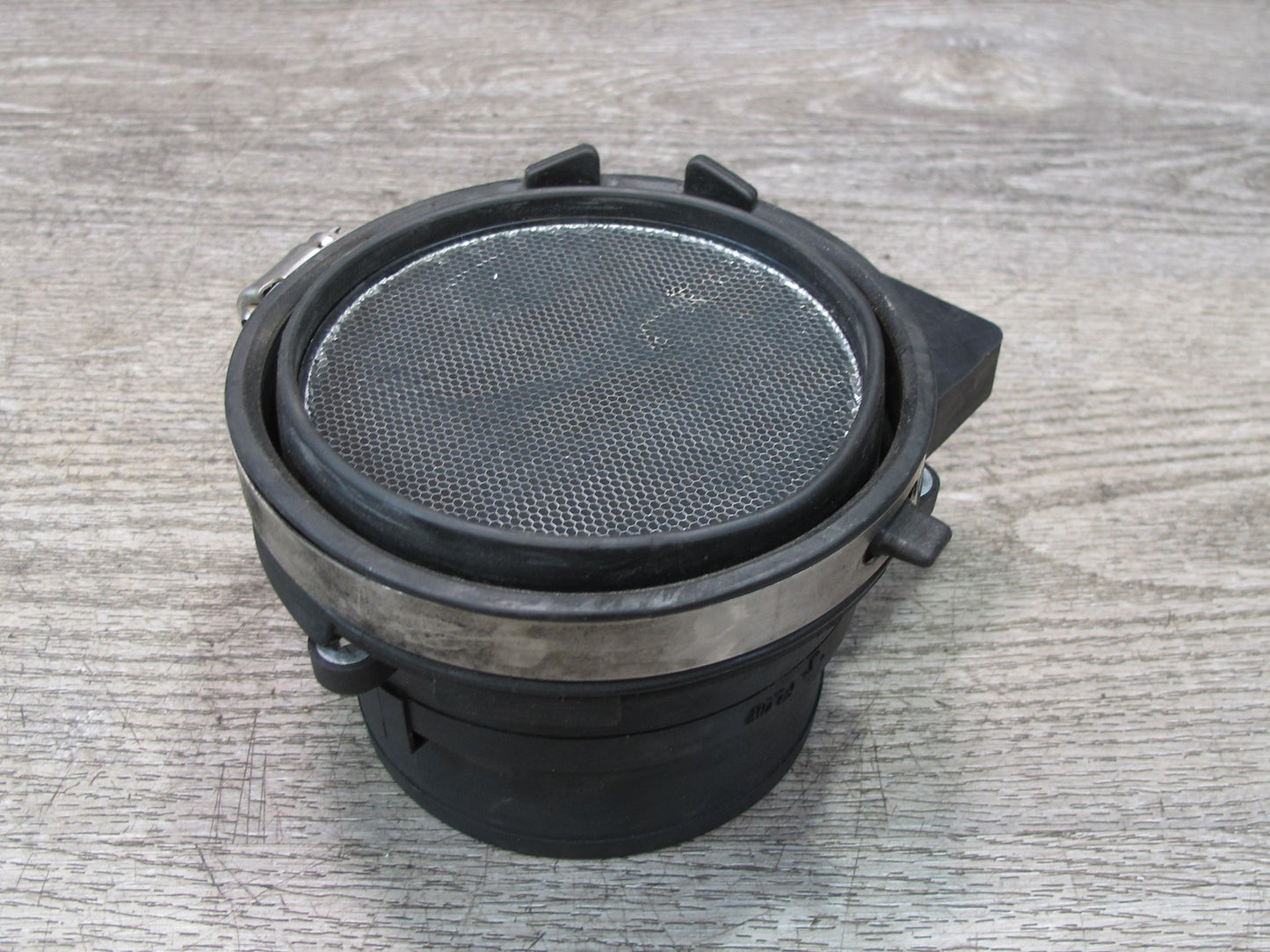 2003-2007 Hummer H2 Air Intake Mass Air Flow Meter MAF Sensor