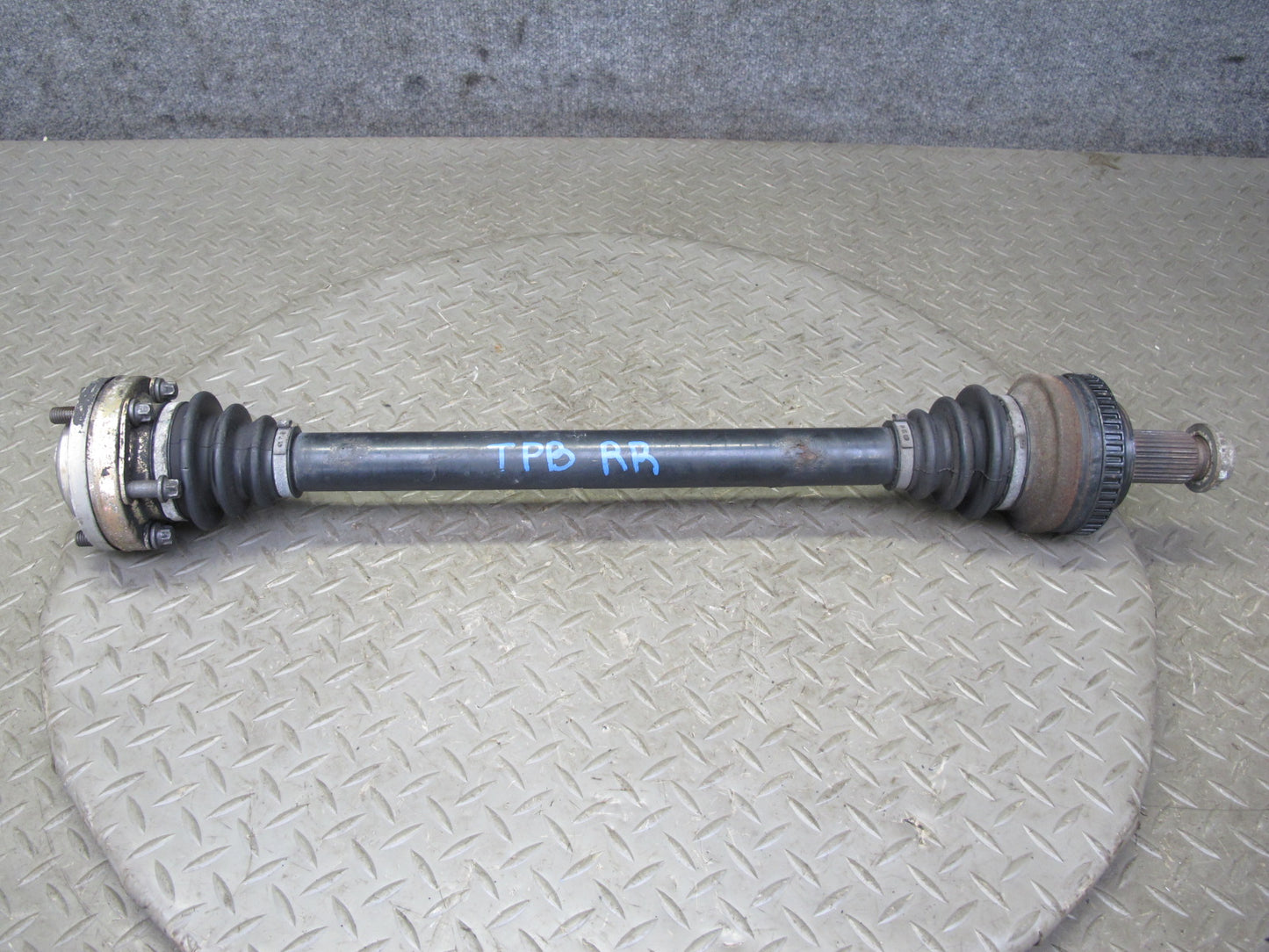 01-06 BMW E46 330CI M54 RWD A/T Rear Right Suspension Axle Shaft 7505290 OEM