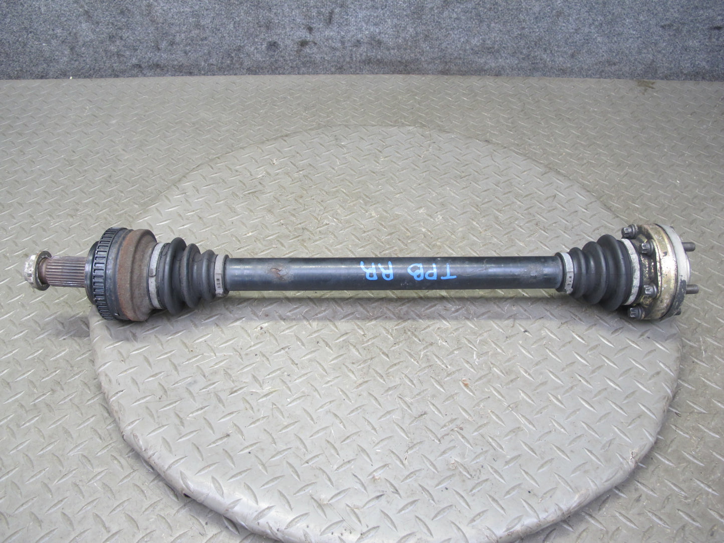01-06 BMW E46 330CI M54 RWD A/T Rear Right Suspension Axle Shaft 7505290 OEM