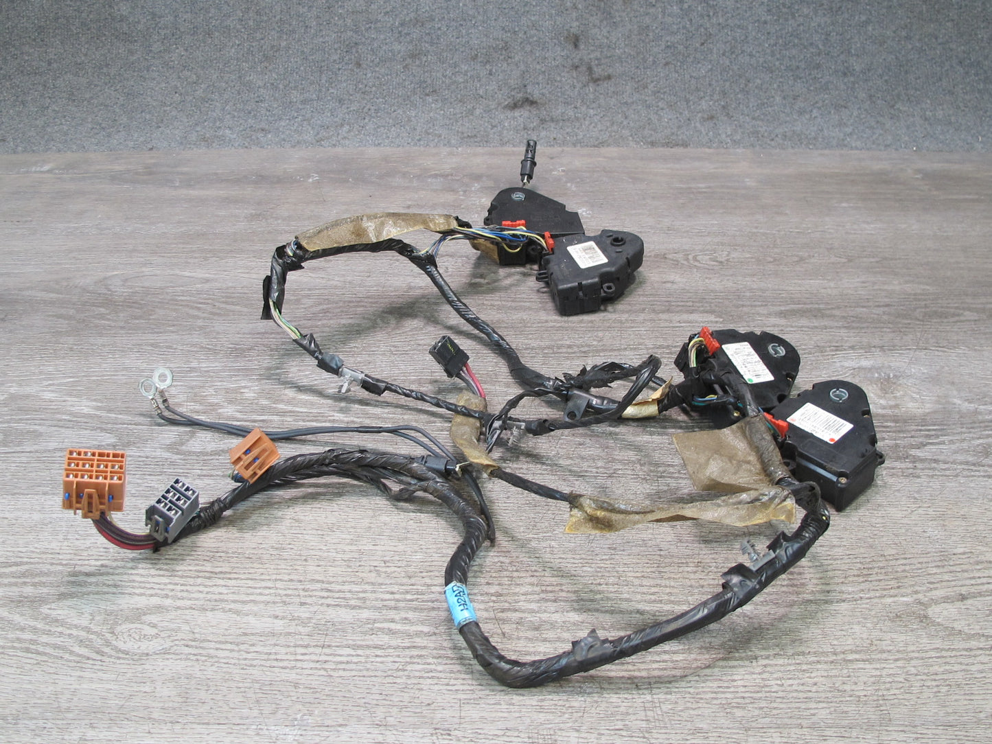 2003-2007 Hummer H2 Hvac A/C Air Heater Door Flap Actuator Motor Wire Set