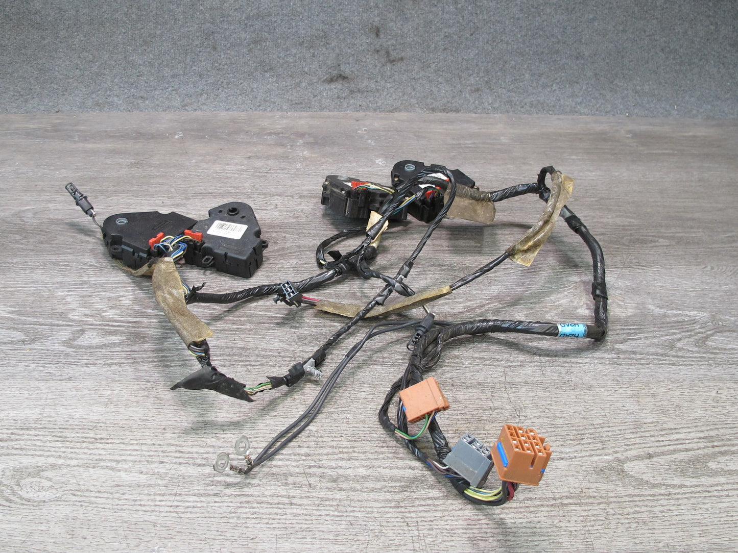 2003-2007 Hummer H2 Hvac A/C Air Heater Door Flap Actuator Motor Wire Set