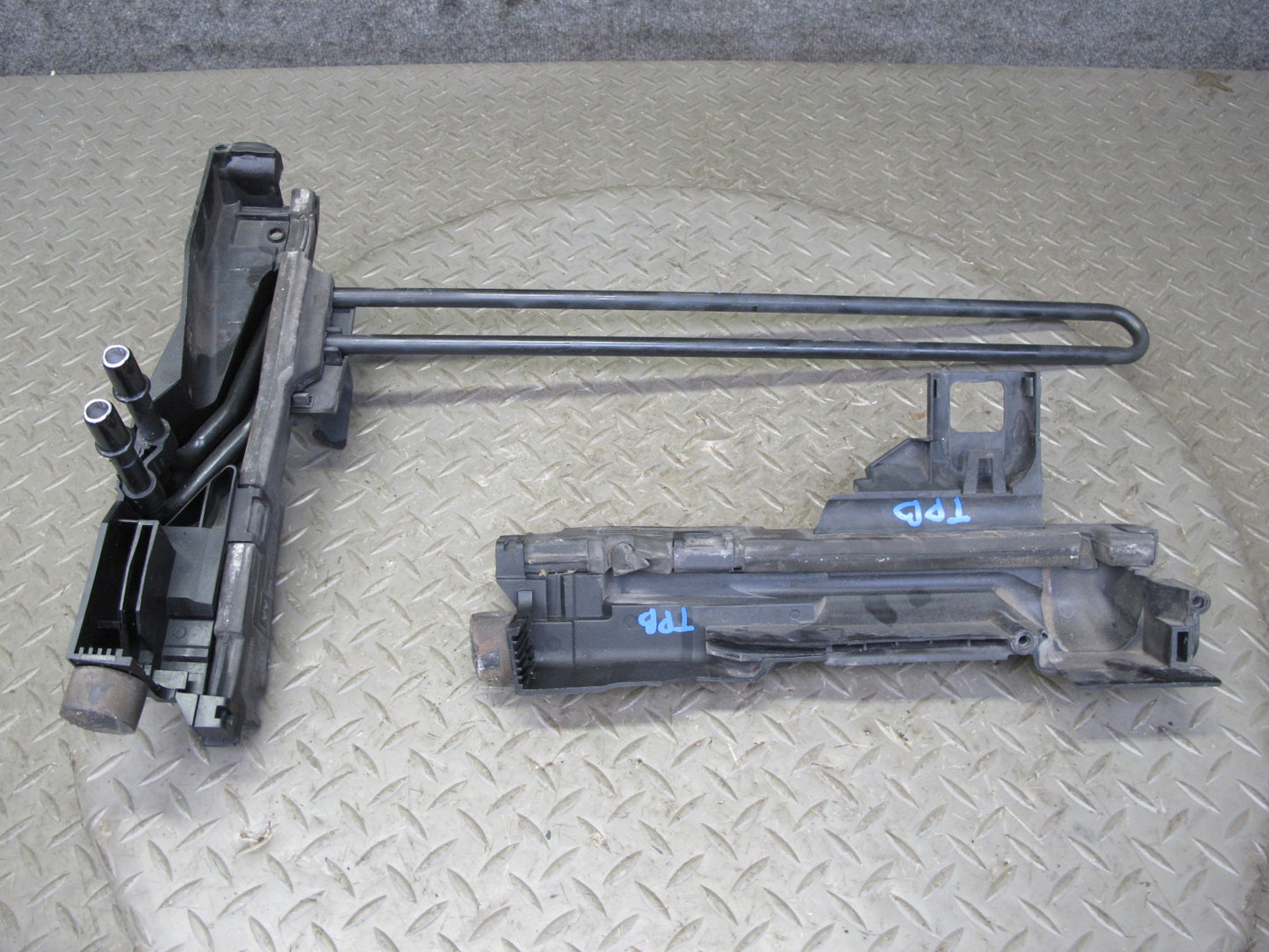 01-03 BMW E46 330i 330ci Power Steering Oil Cooler w Radiator Brackets Set OEM