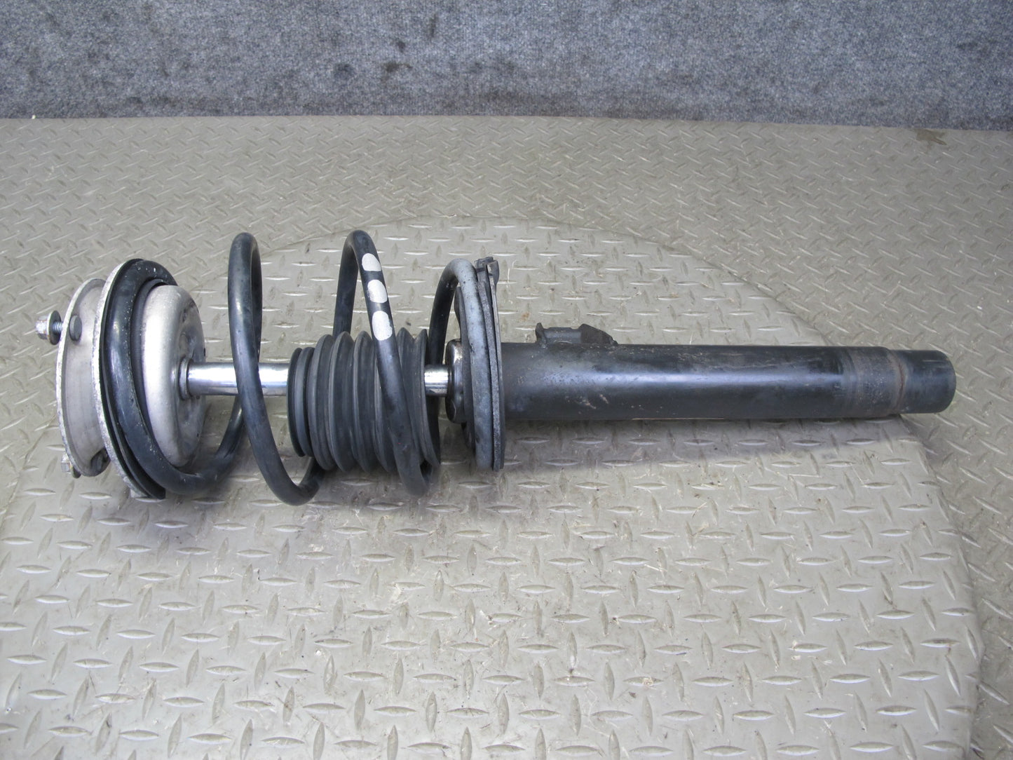01-06 BMW E46 330CI Convertible Front Left & Right Strut Shock Absorber Set OEM