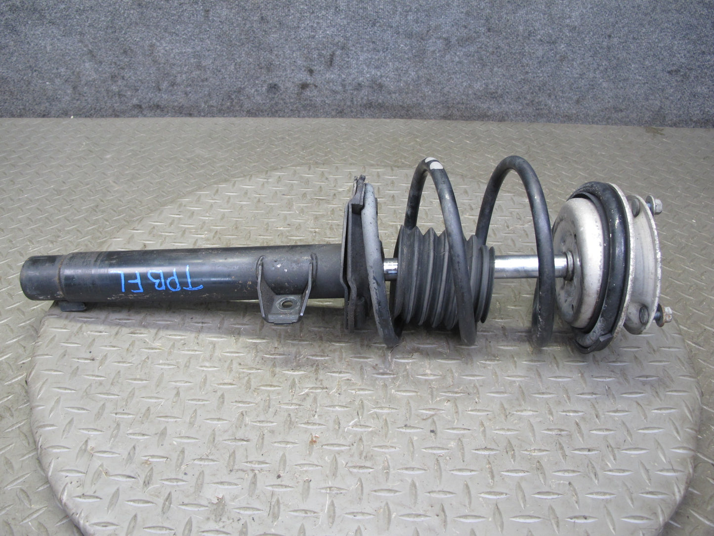01-06 BMW E46 330CI Convertible Front Left & Right Strut Shock Absorber Set OEM