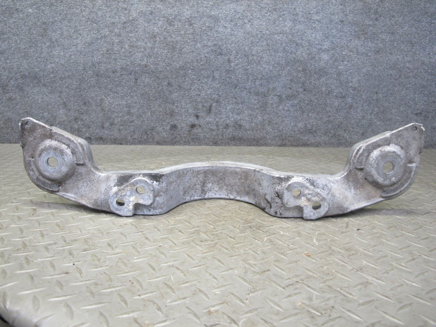 01-06 BMW E46 330ci Rear Differential Crossmember Push Rod 1094421 OEM