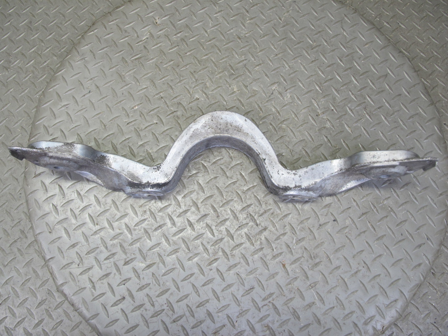 01-06 BMW E46 330ci Rear Differential Crossmember Push Rod 1094421 OEM