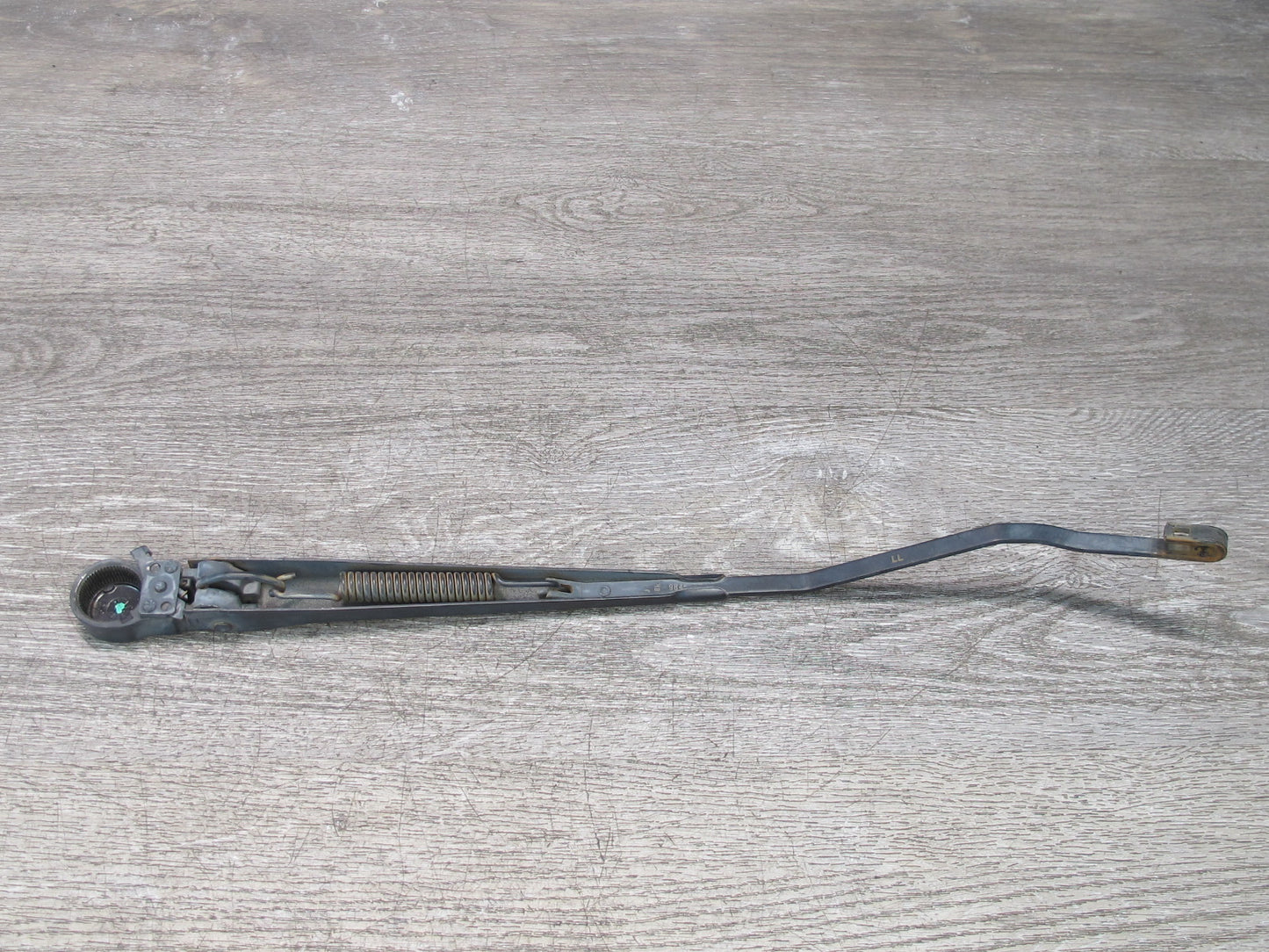 2003-2009 Hummer H2 Front Windshield Left & Right Side Wiper Arm Set of 2