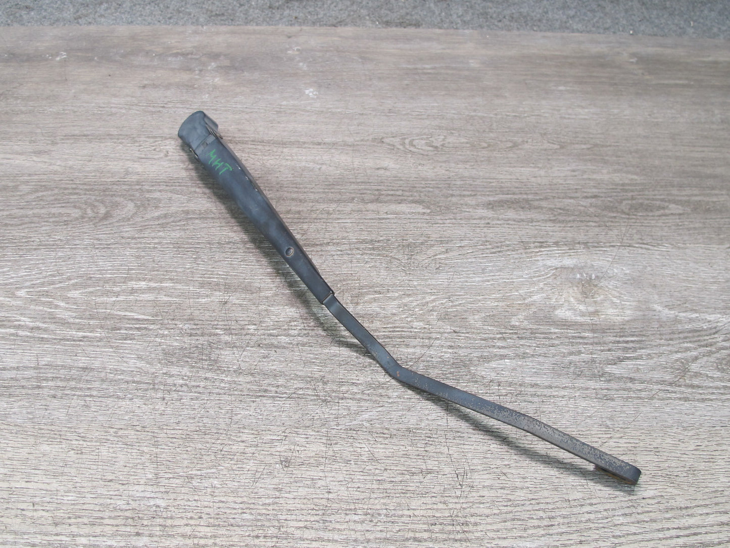 2003-2009 Hummer H2 Front Windshield Left & Right Side Wiper Arm Set of 2