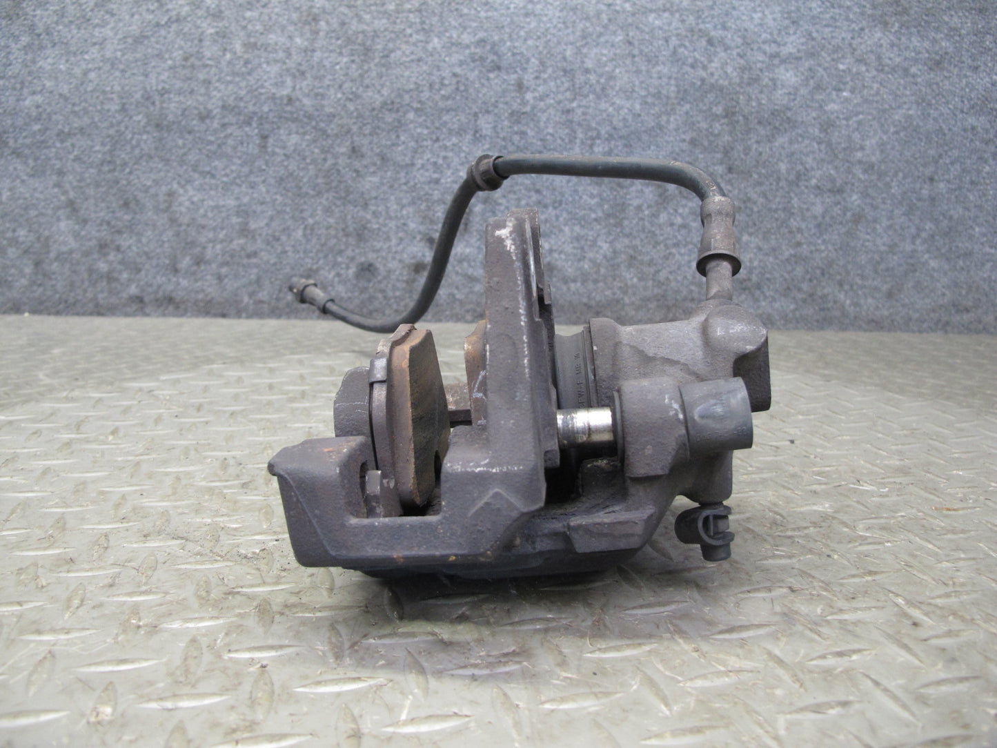 01-06 BMW E46 330i 330Ci RWD Set of 2 Rear Left & Right Brake Caliper OEM