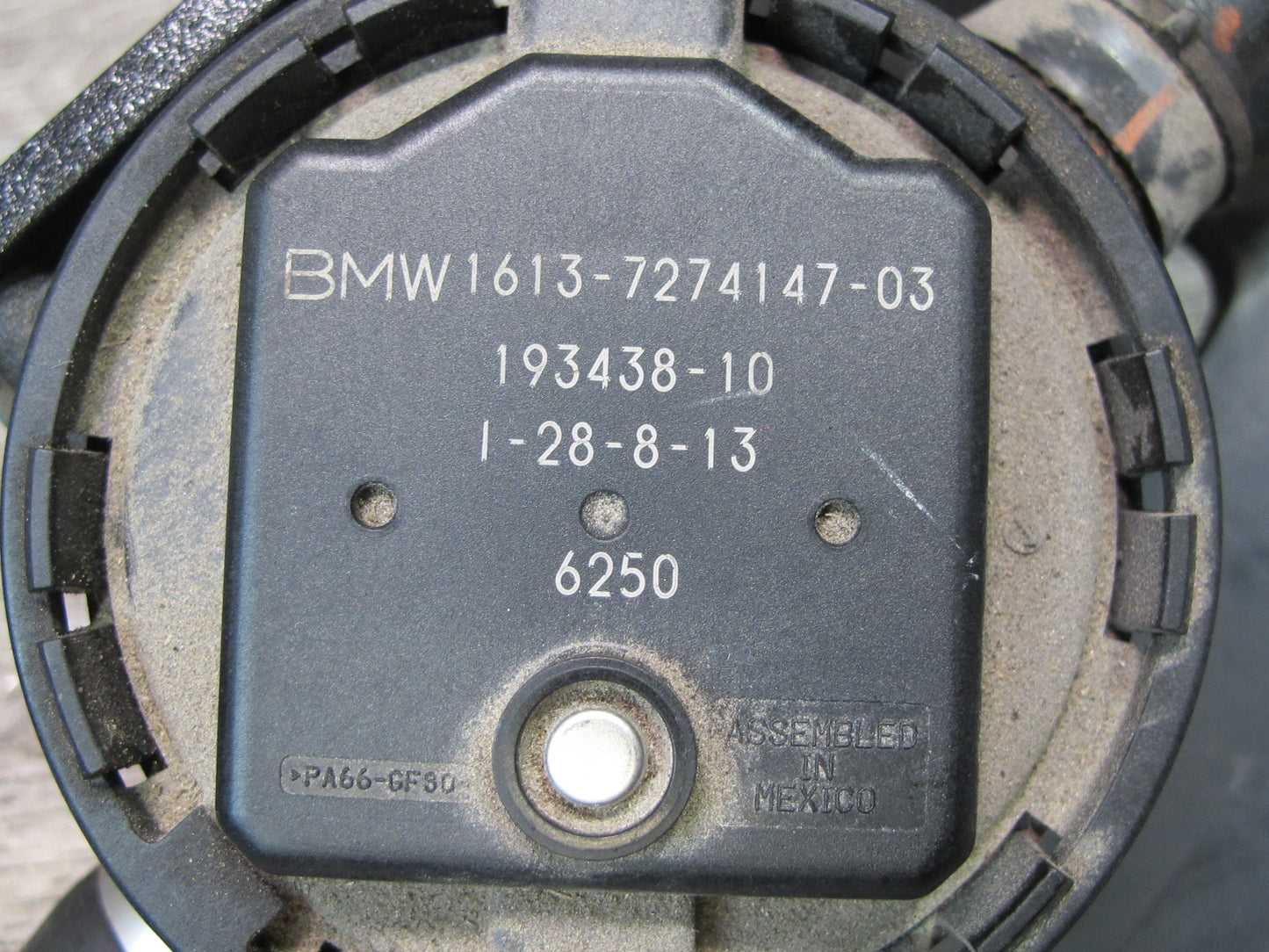 13-17 BMW F25 X3 2.0L N20 Fuel Evap Vapor Charcoal Canister w Filter 7293757 OEM