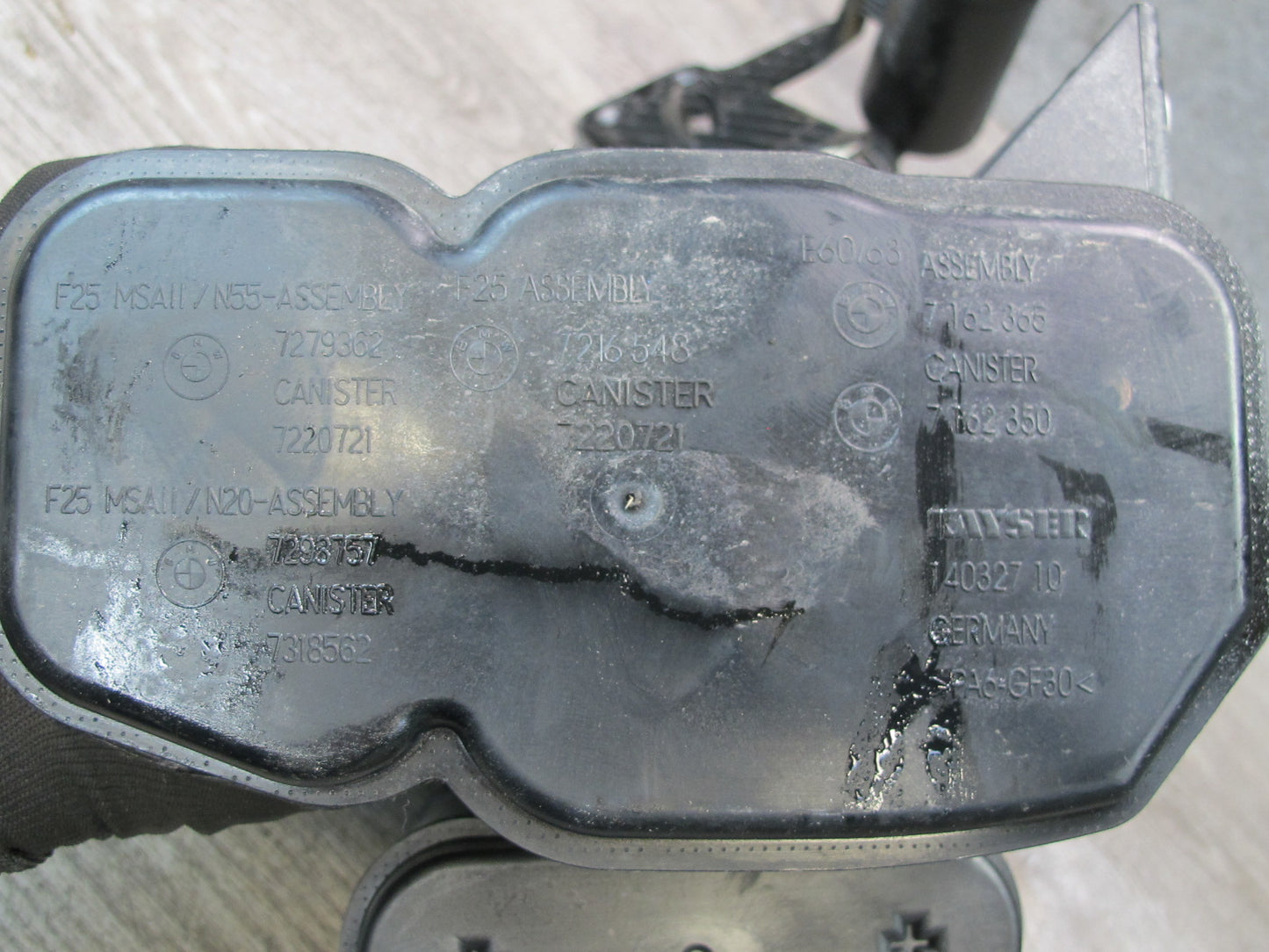 13-17 BMW F25 X3 2.0L N20 Fuel Evap Vapor Charcoal Canister w Filter 7293757 OEM