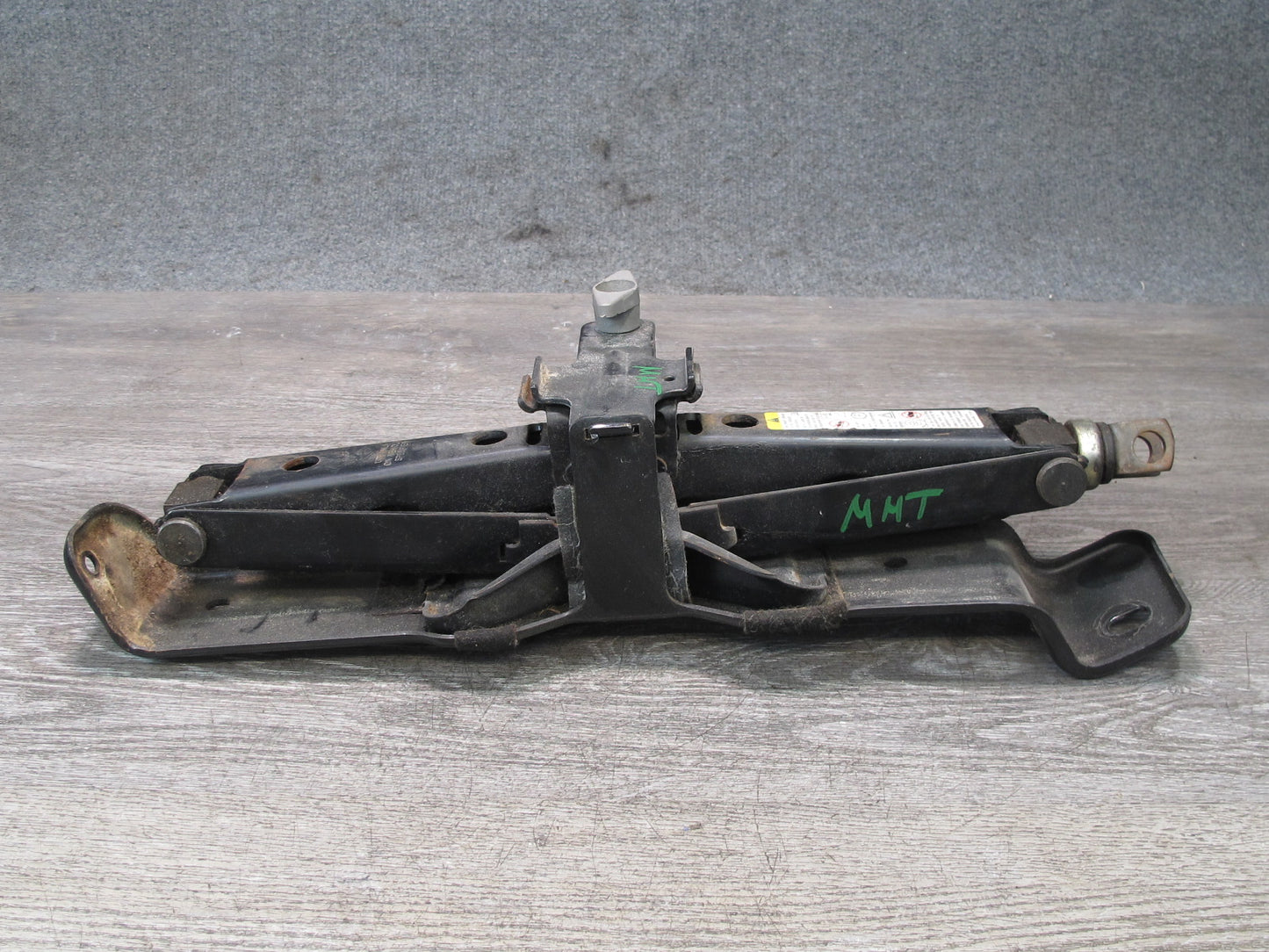 2003-2009 Hummer H2 Rear Spare Tire Emergency Lift Jack