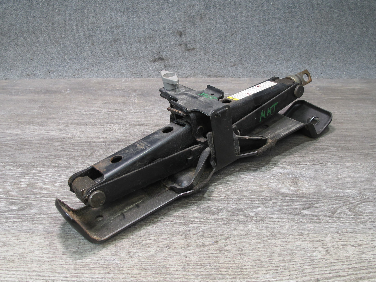 2003-2009 Hummer H2 Rear Spare Tire Emergency Lift Jack