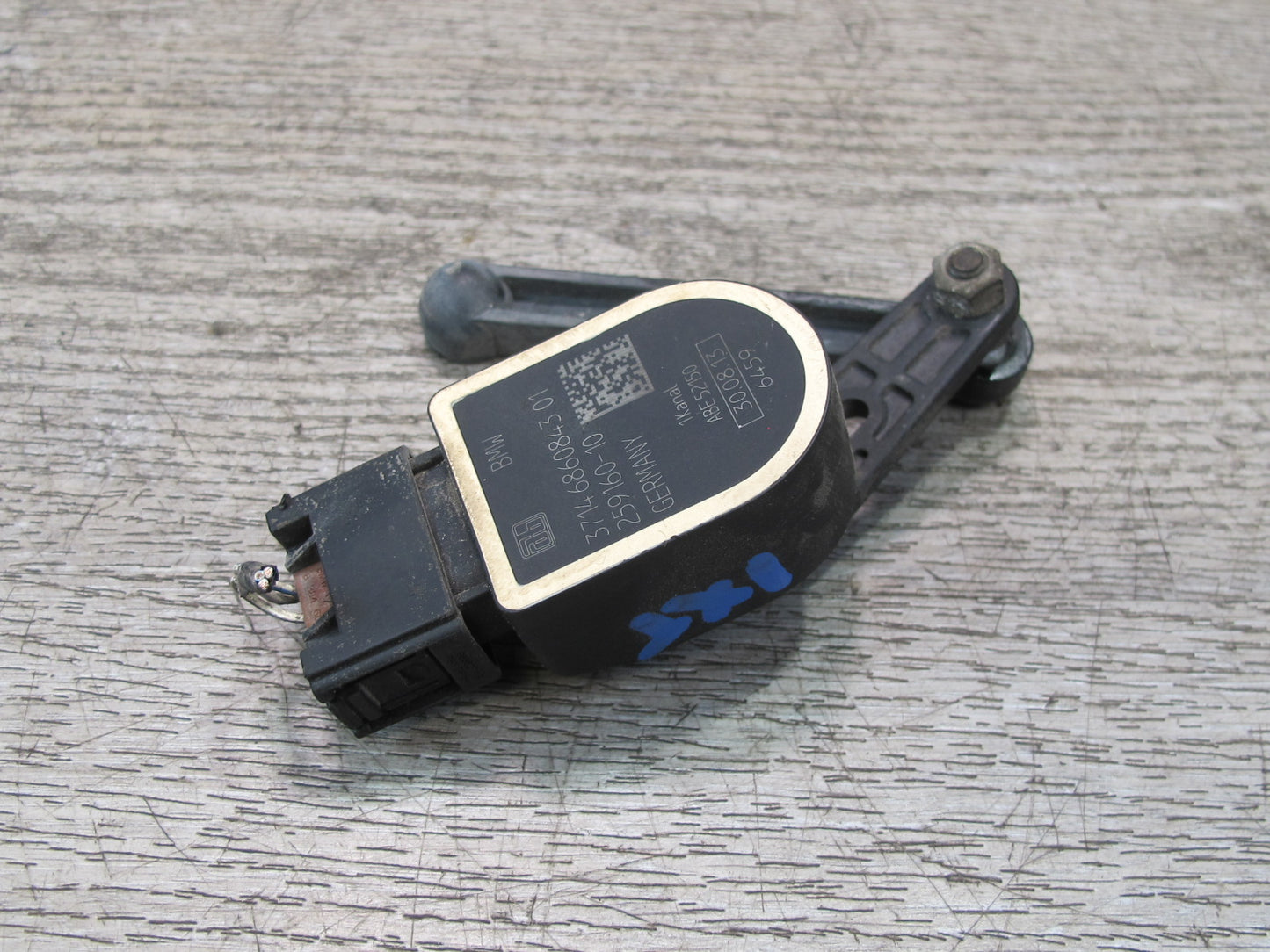 11-17 BMW F25 X3 Front Left or Right Suspension Height Level Sensor 6860843 OEM