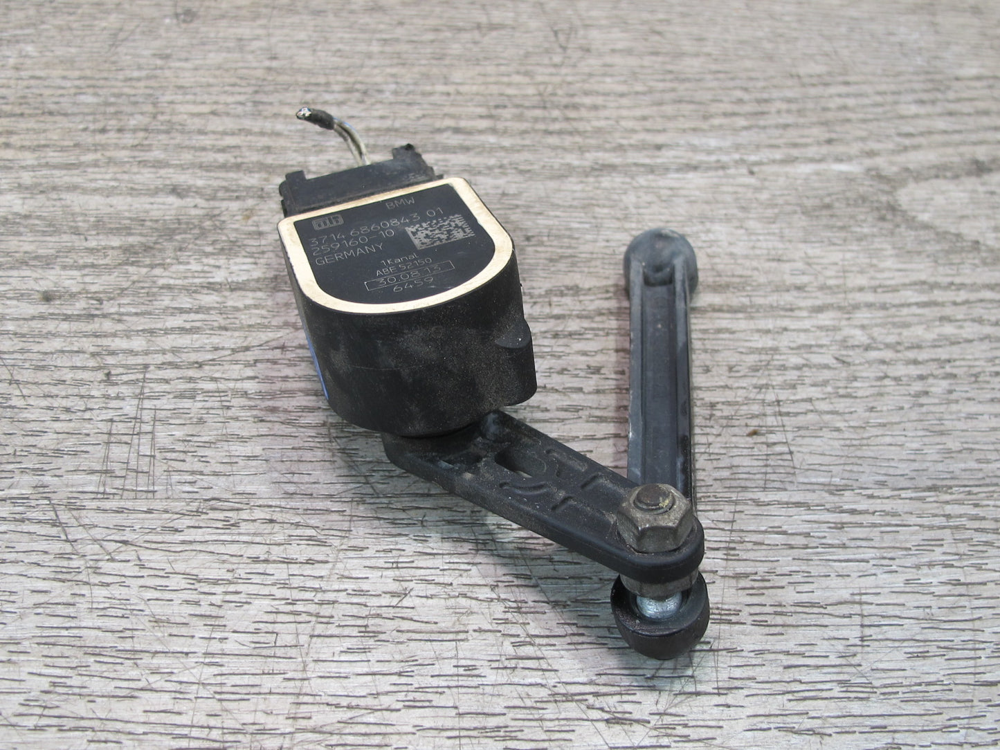 11-17 BMW F25 X3 Front Left or Right Suspension Height Level Sensor 6860843 OEM