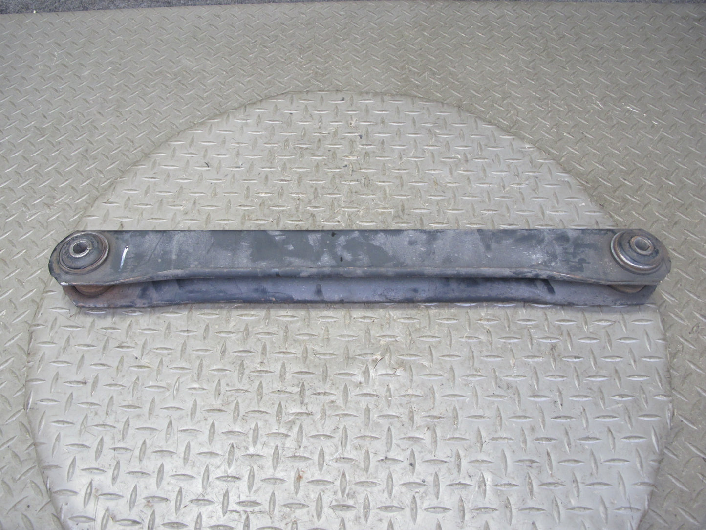 2003-2009 Hummer H2 Rear Left & Right Side Lower Control Arm Set of 2