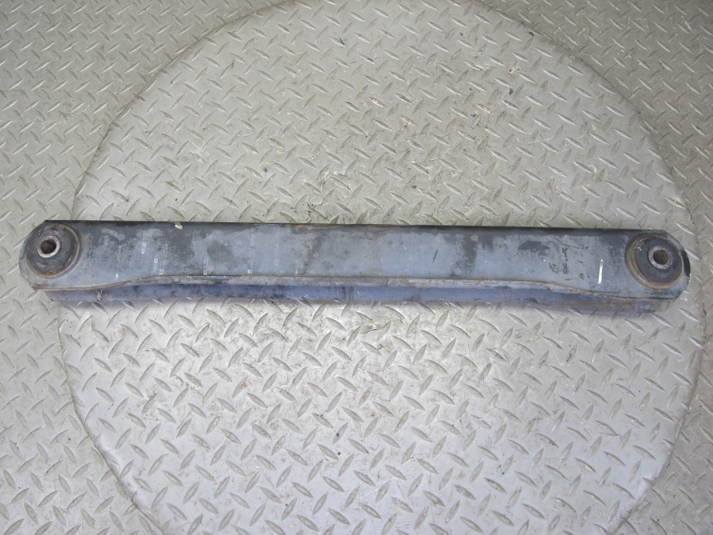 2003-2009 Hummer H2 Rear Left & Right Side Lower Control Arm Set of 2