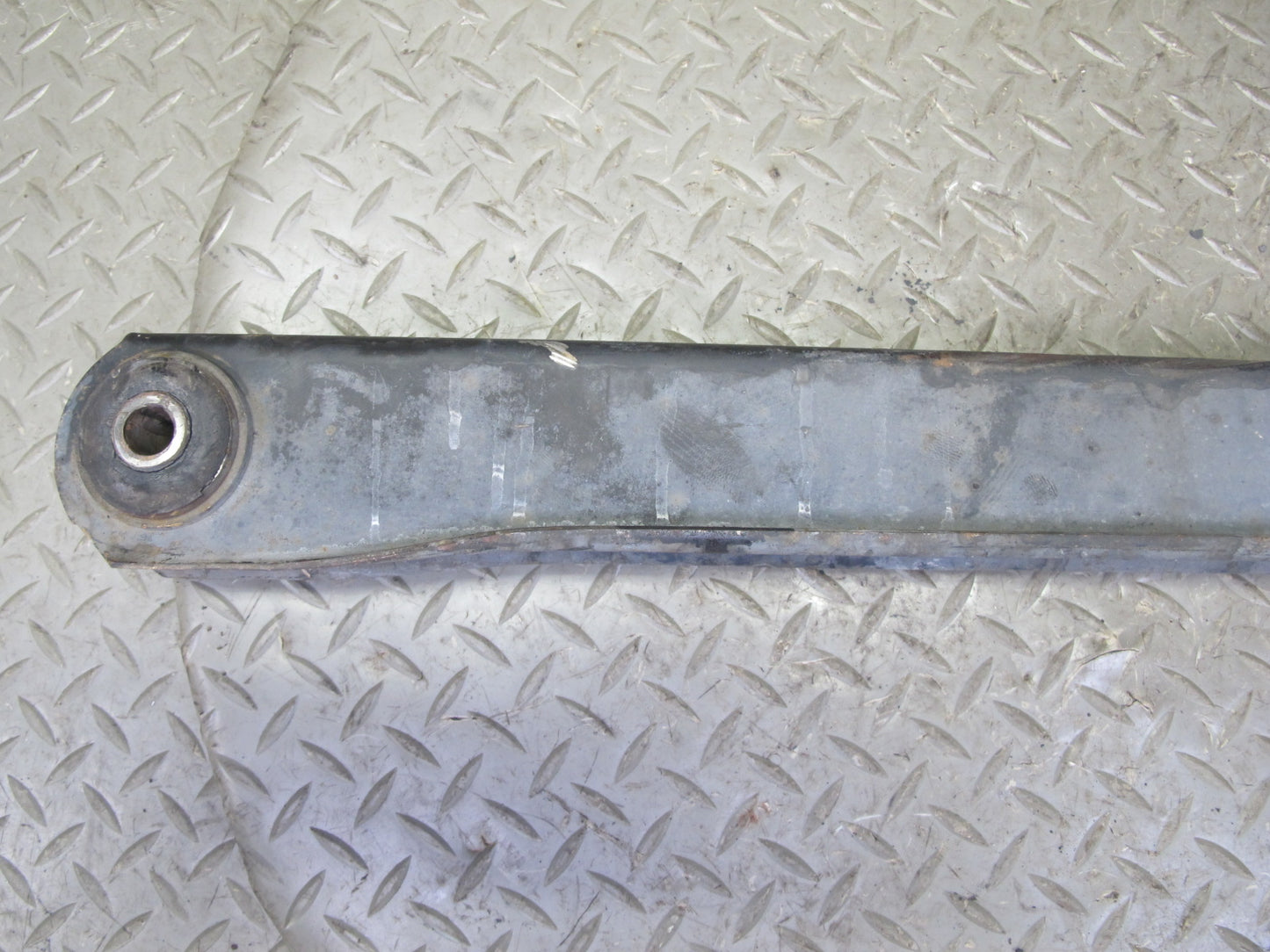 2003-2009 Hummer H2 Rear Left & Right Side Lower Control Arm Set of 2