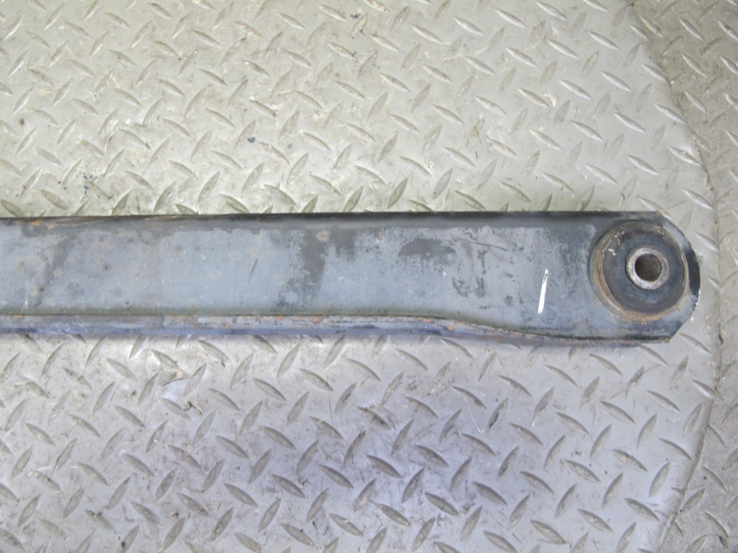 2003-2009 Hummer H2 Rear Left & Right Side Lower Control Arm Set of 2