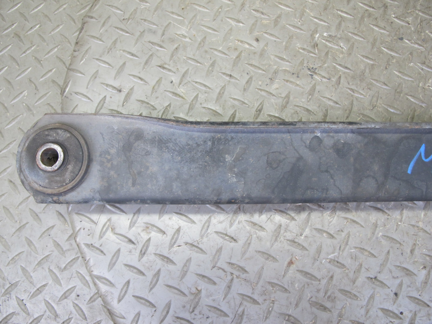 2003-2009 Hummer H2 Rear Left & Right Side Lower Control Arm Set of 2