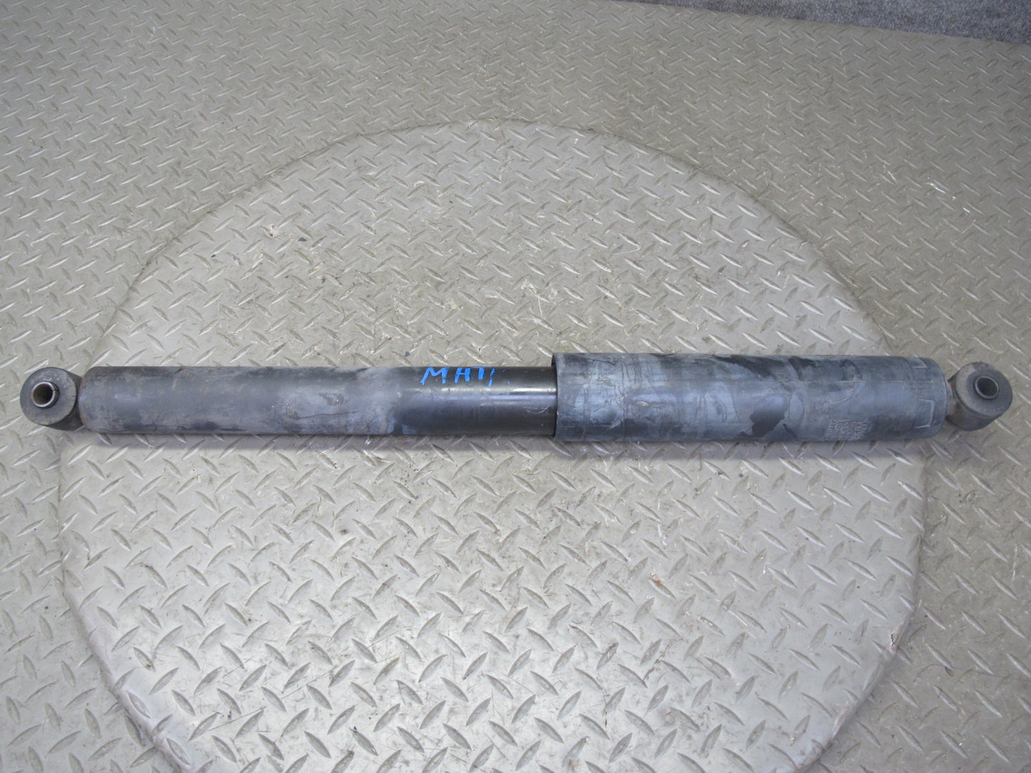 2003-2009 Hummer H2 Rear Left & Right Side Strut Shock Absorber Set of 2