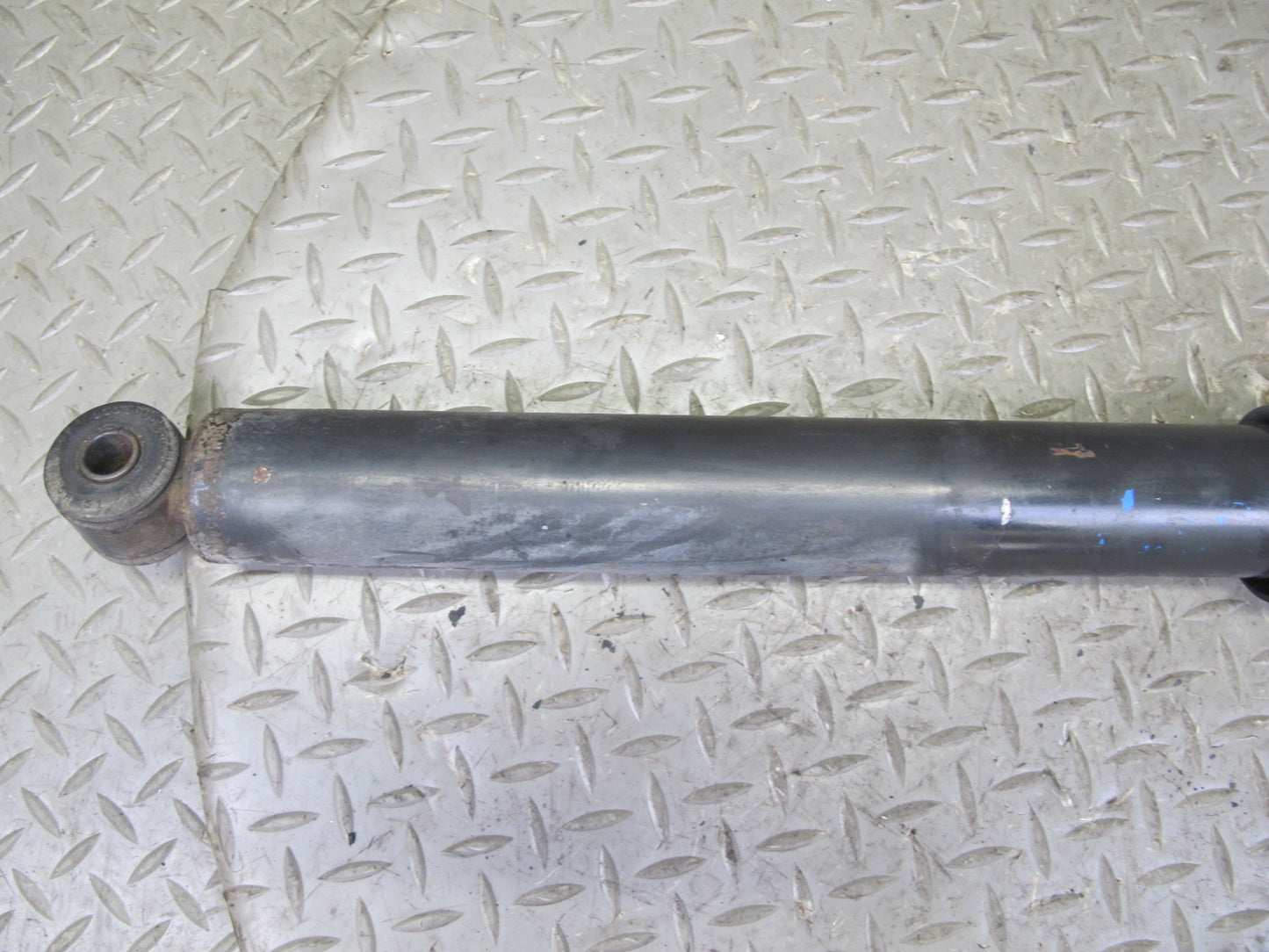 2003-2009 Hummer H2 Rear Left & Right Side Strut Shock Absorber Set of 2