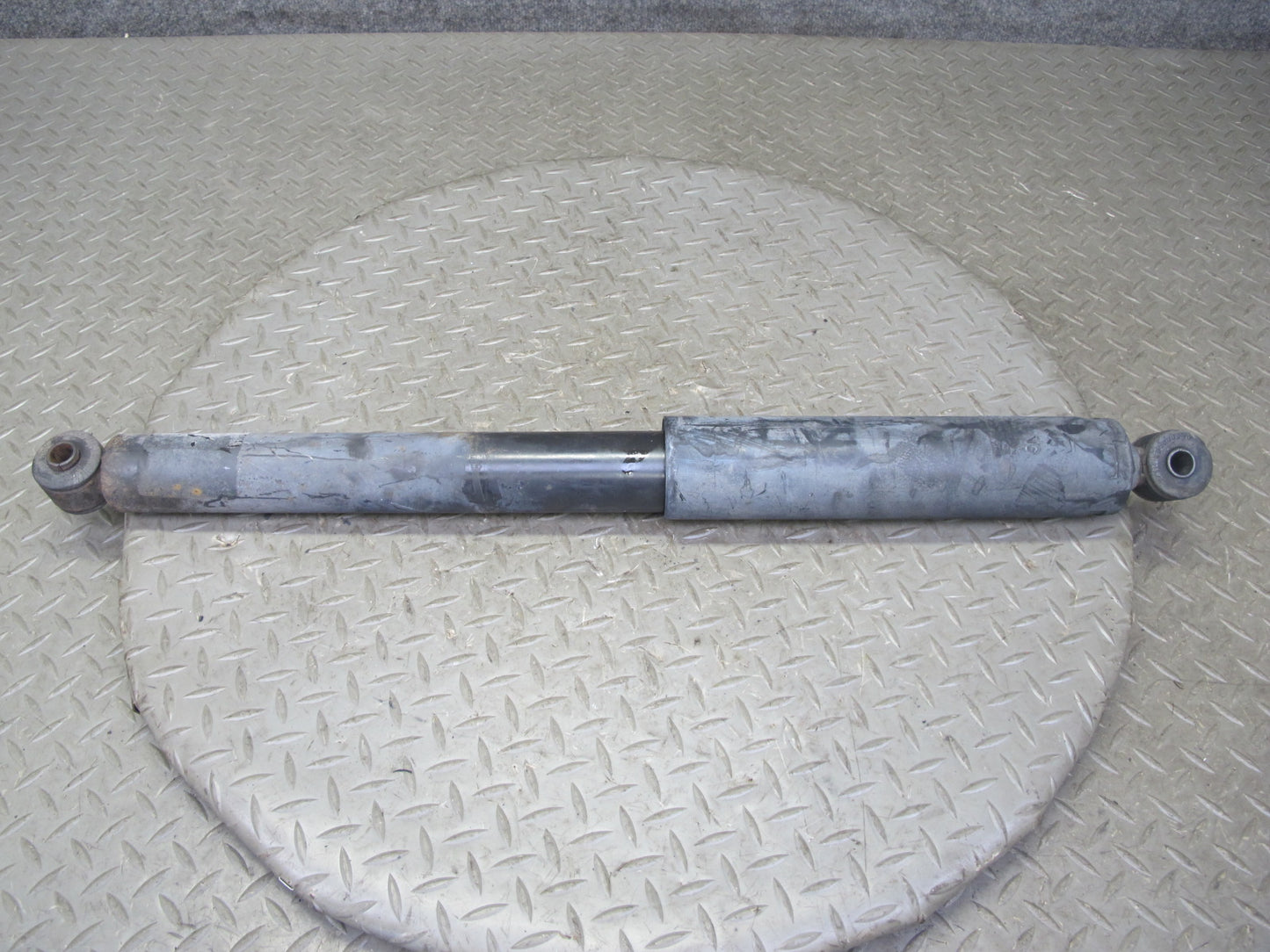 2003-2009 Hummer H2 Rear Left & Right Side Strut Shock Absorber Set of 2