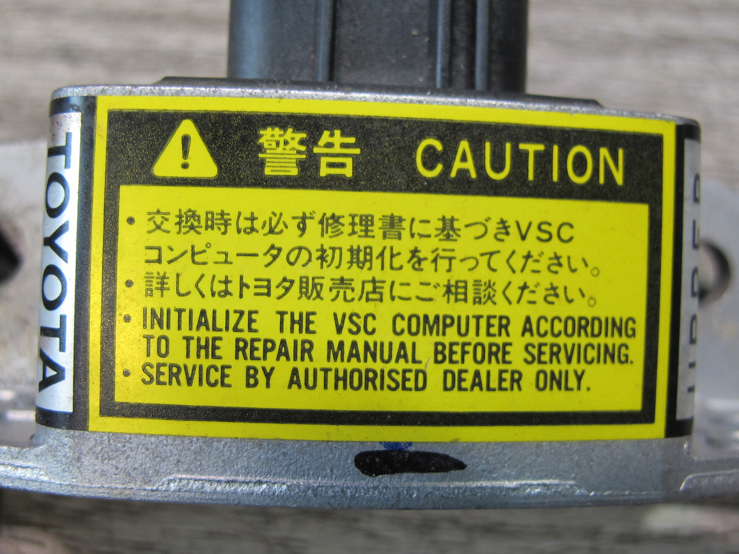 98-00 Lexus UCF20L LS400 YAW Turn Rate Sensor Module 89183-50010 OEM