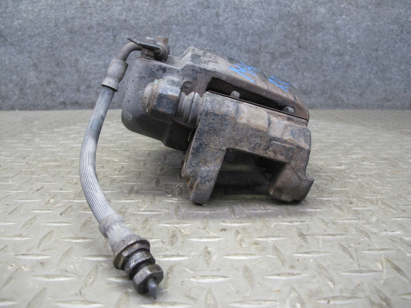 2003-2009 Hummer H2 AWD Rear Left & Right Side Brake Caliper Set of 2