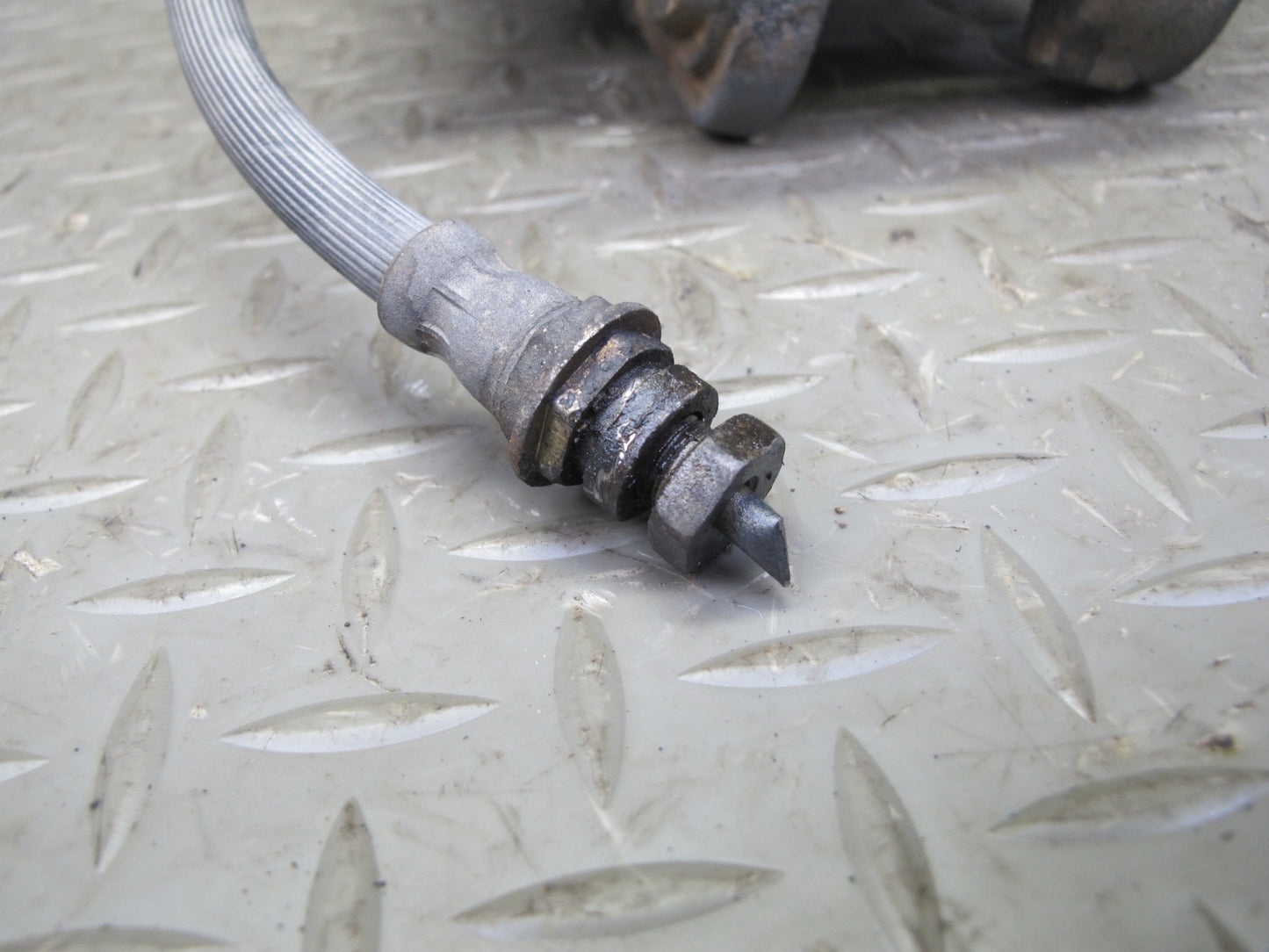 2003-2009 Hummer H2 AWD Rear Left & Right Side Brake Caliper Set of 2