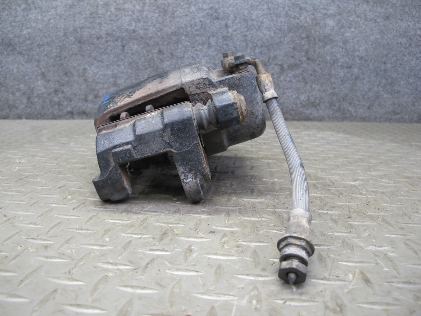 2003-2009 Hummer H2 AWD Rear Left & Right Side Brake Caliper Set of 2