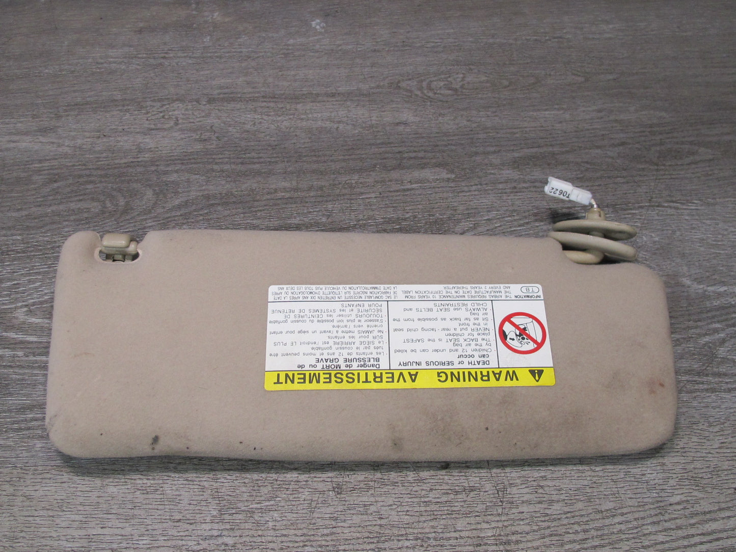 98-00 Lexus UCF20L LS400 Set of 2 Front Left & Right Sun Visor Ivory OEM