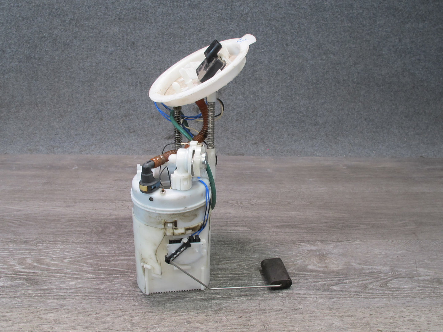 2014 BMW F25 X3 N20 Fuel Pump Level Sensor Assembly OEM