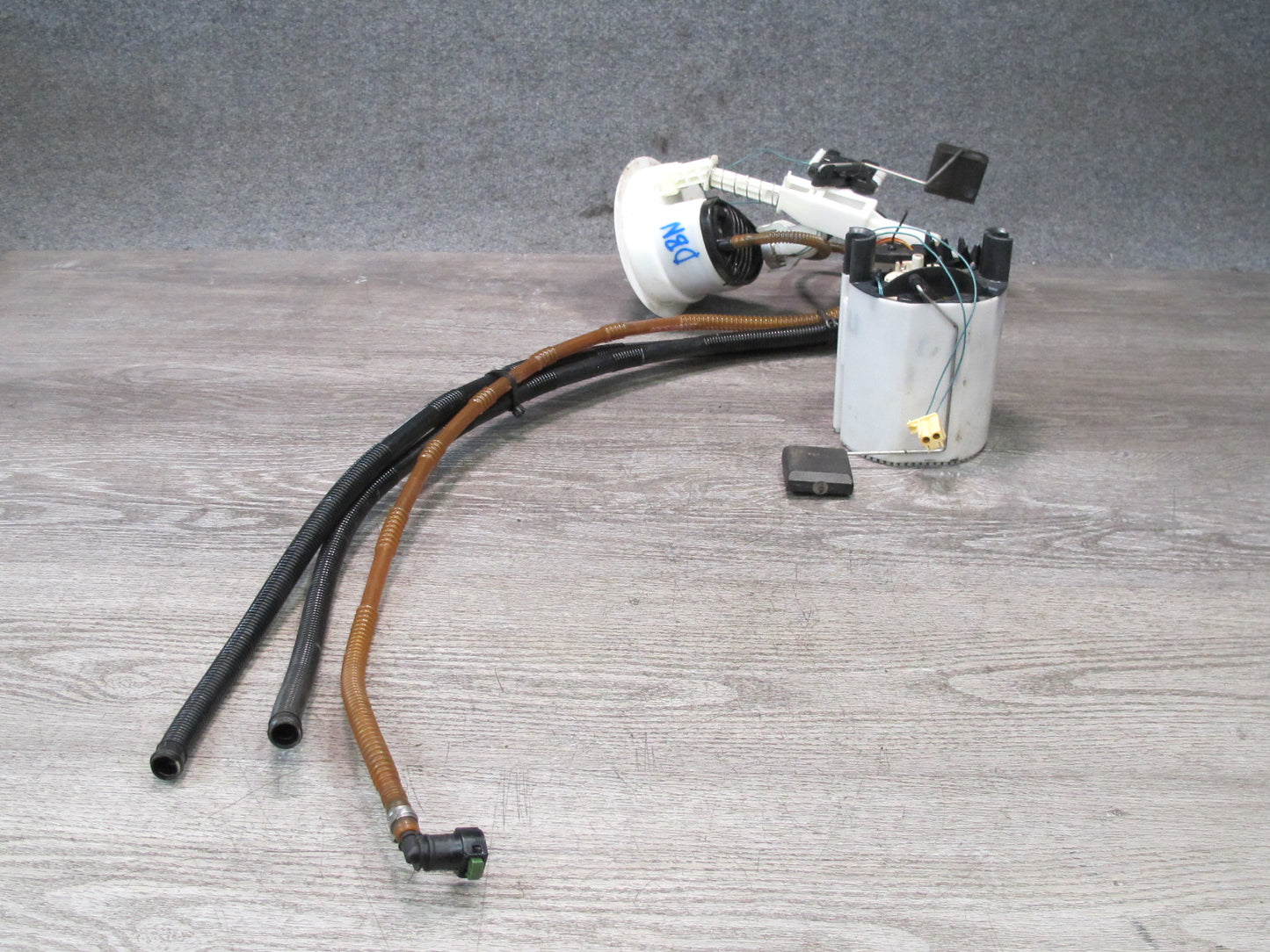 08-13 BMW E82 E88 135i N54 Set of 2 Fuel Pump Level Sensor Sending Unit OEM
