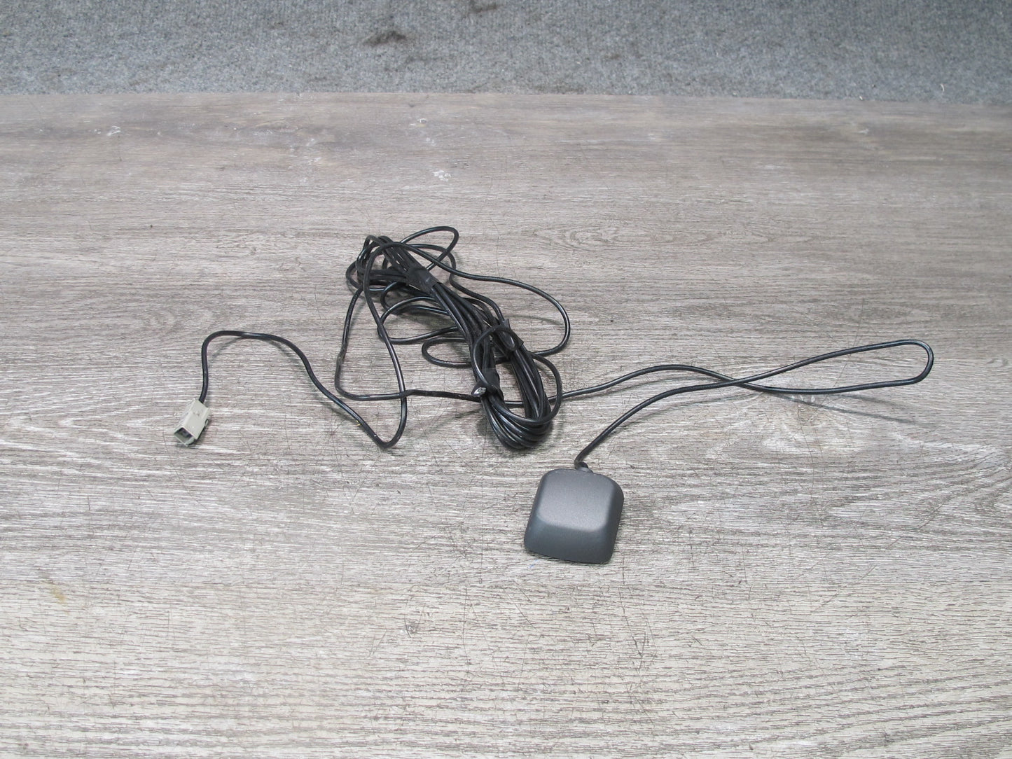 98-00 Lexus UCF20L LS400 GPS Navigation Antenna Module OEM