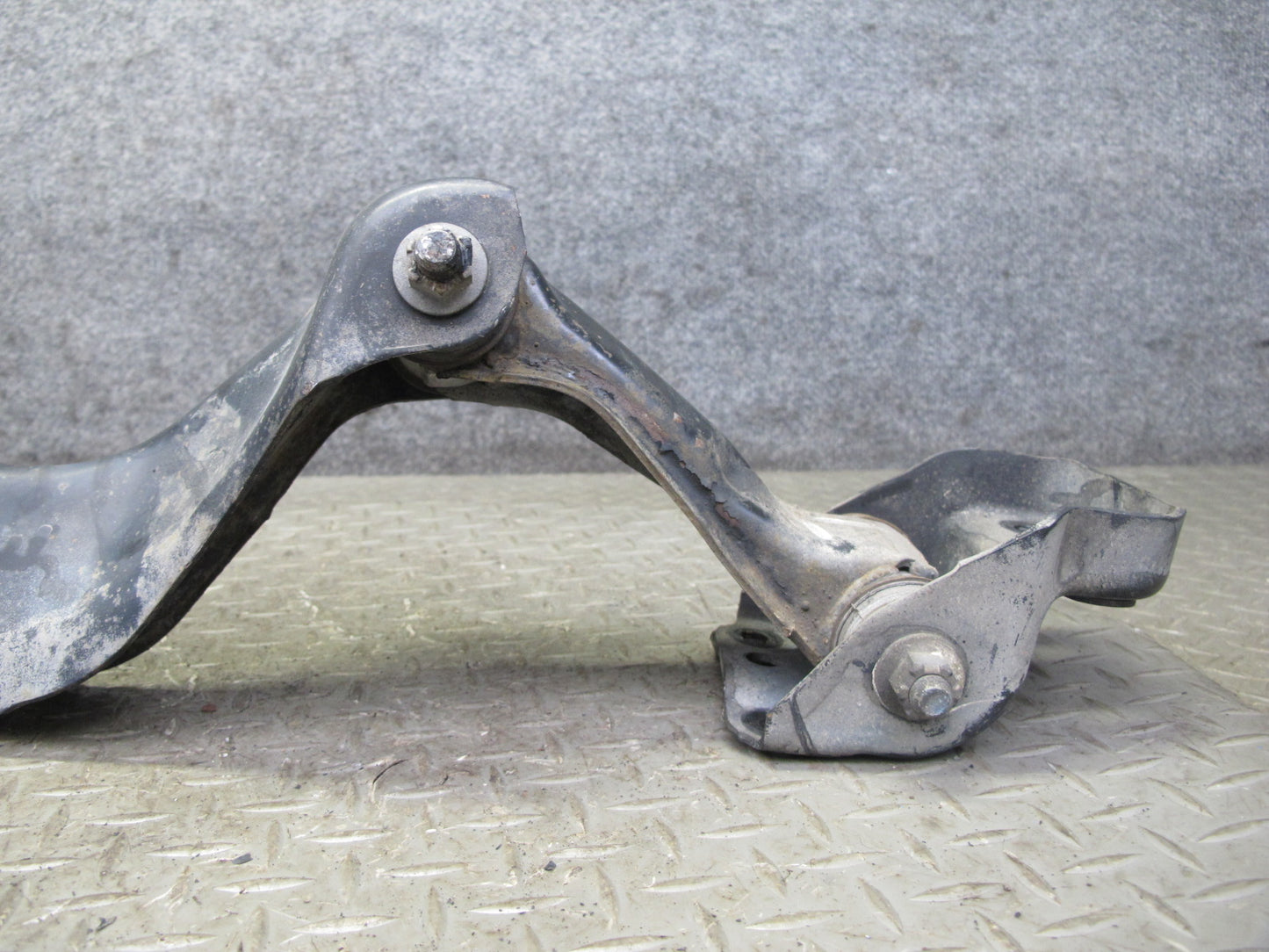 90-96 Nissan Z32 300ZX Front Left Suspension Control Arm OEM