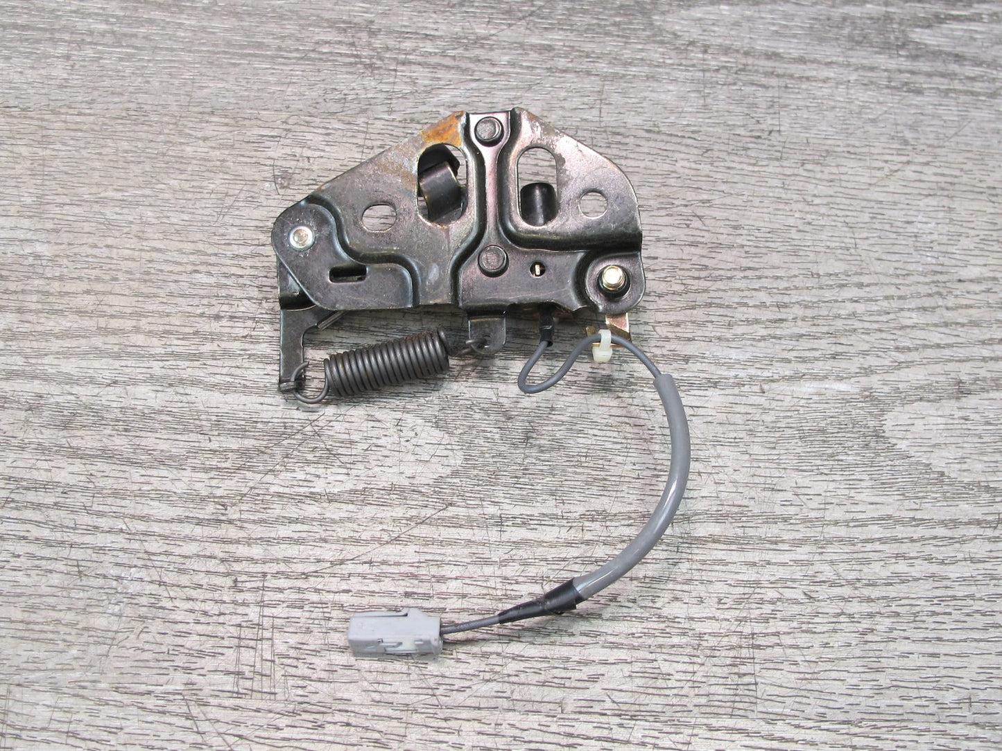 98-00 Lexus UCF20 LS400 Trunk Lock Latch & Lock Latch Striker Set OEM