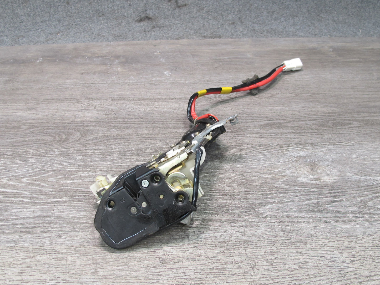 98-00 Lexus UCF20L LS400 Rear Left Door Lock Latch Actuator OEM