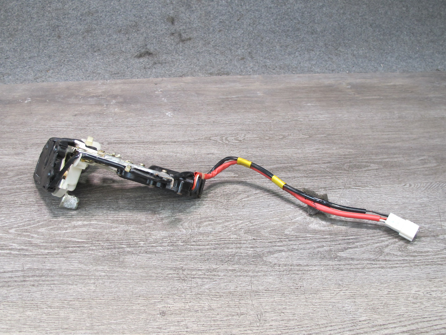 98-00 Lexus UCF20L LS400 Rear Left Door Lock Latch Actuator OEM