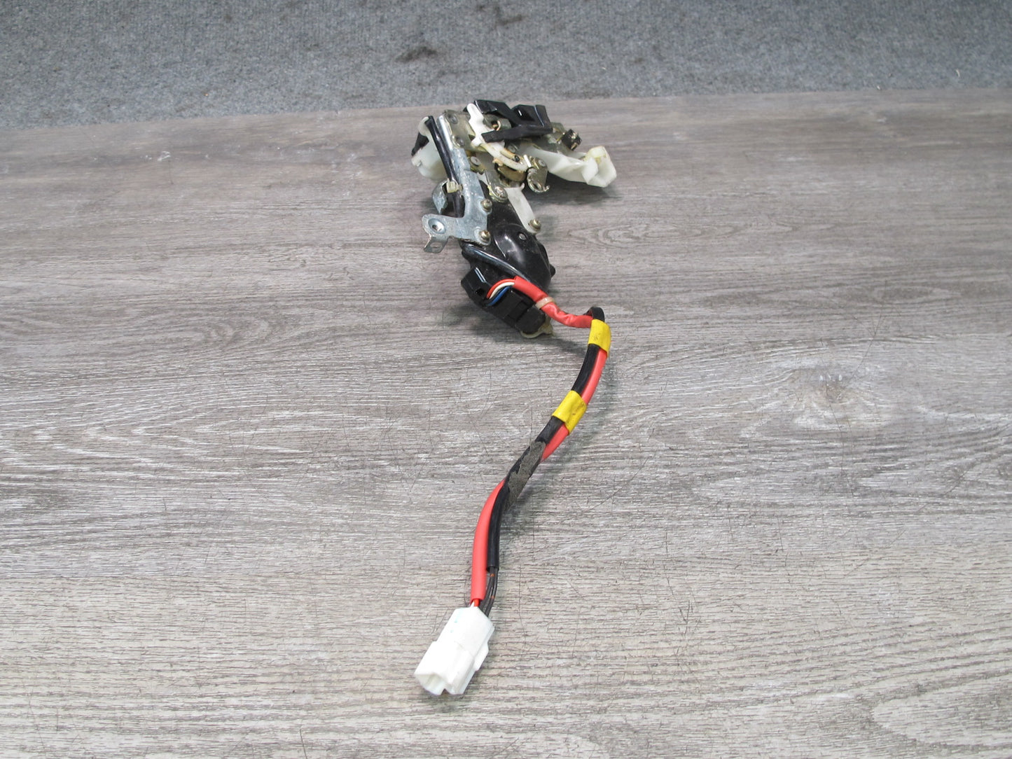 98-00 Lexus UCF20L LS400 Rear Left Door Lock Latch Actuator OEM