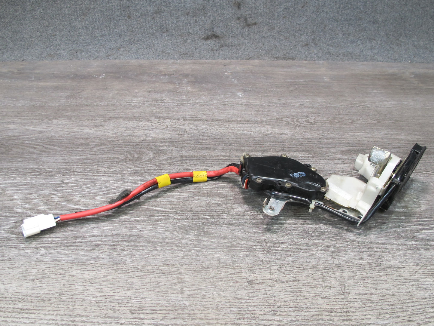 98-00 Lexus UCF20L LS400 Rear Left Door Lock Latch Actuator OEM