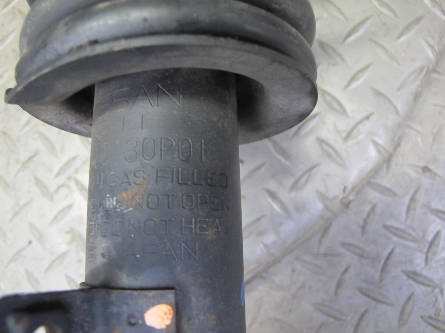 90-96 Nissan Z32 300ZX Turbo Set of 2 Front Strut Shock Absorber w Actuators OEM