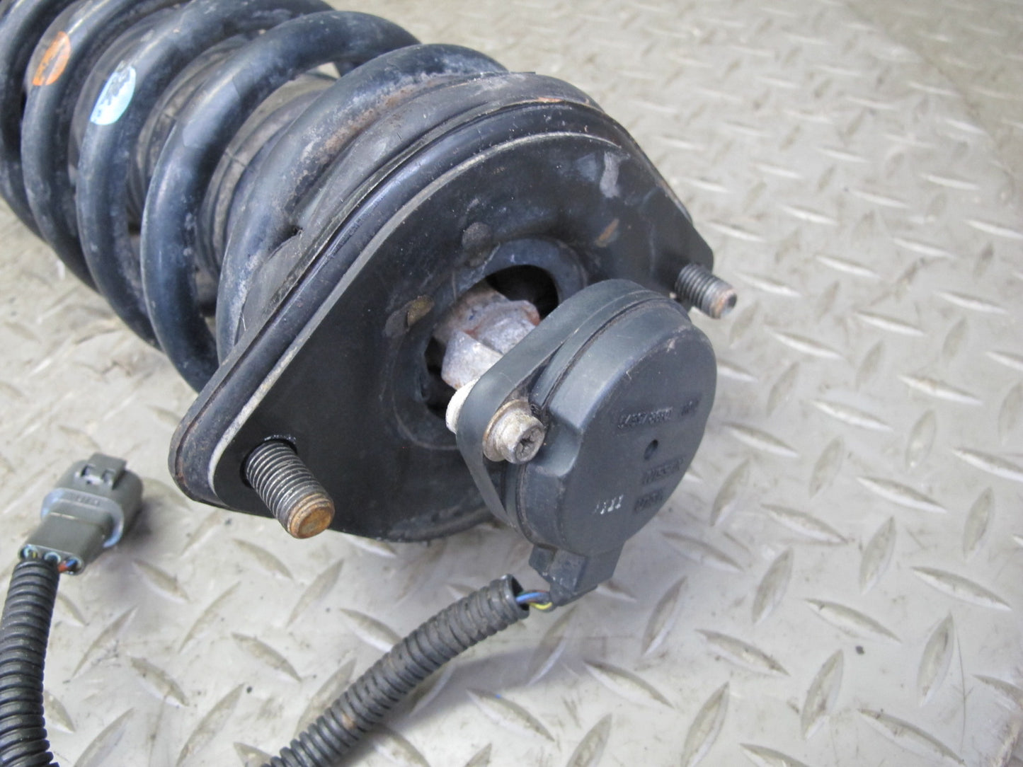 90-96 Nissan Z32 300ZX Turbo Set of 2 Front Strut Shock Absorber w Actuators OEM