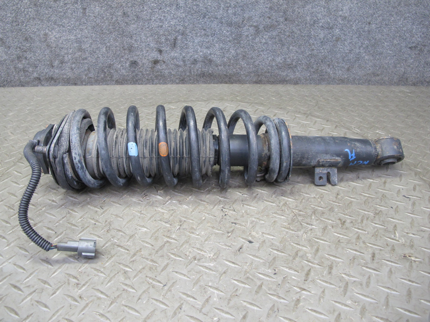 90-96 Nissan Z32 300ZX Turbo Set of 2 Front Strut Shock Absorber w Actuators OEM