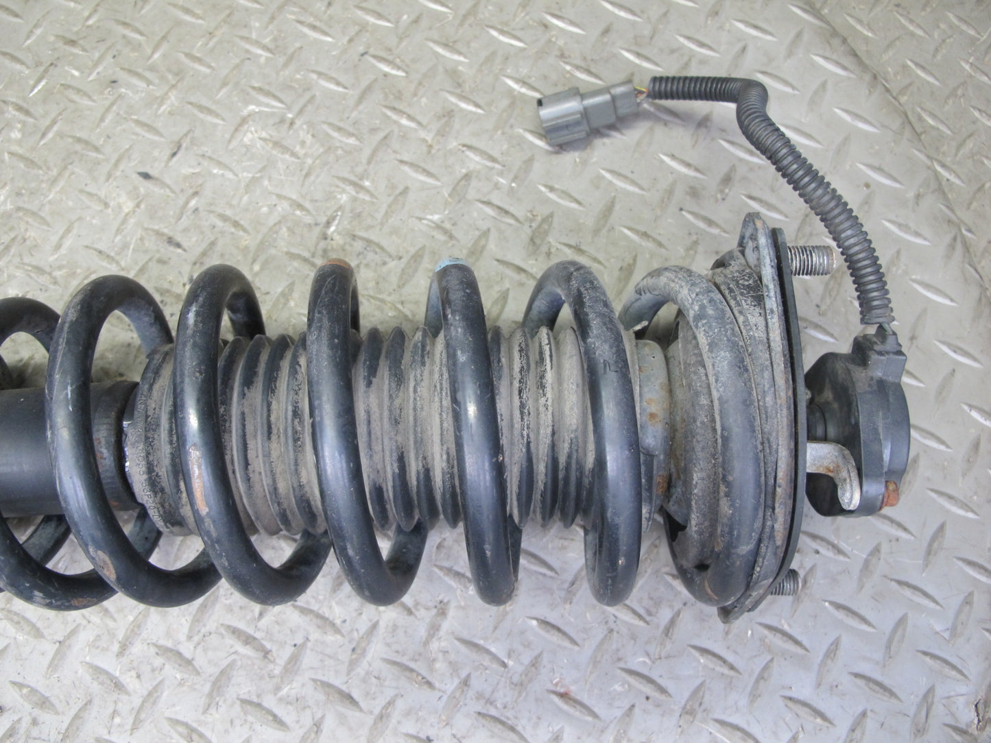 90-96 Nissan Z32 300ZX Turbo Set of 2 Front Strut Shock Absorber w Actuators OEM