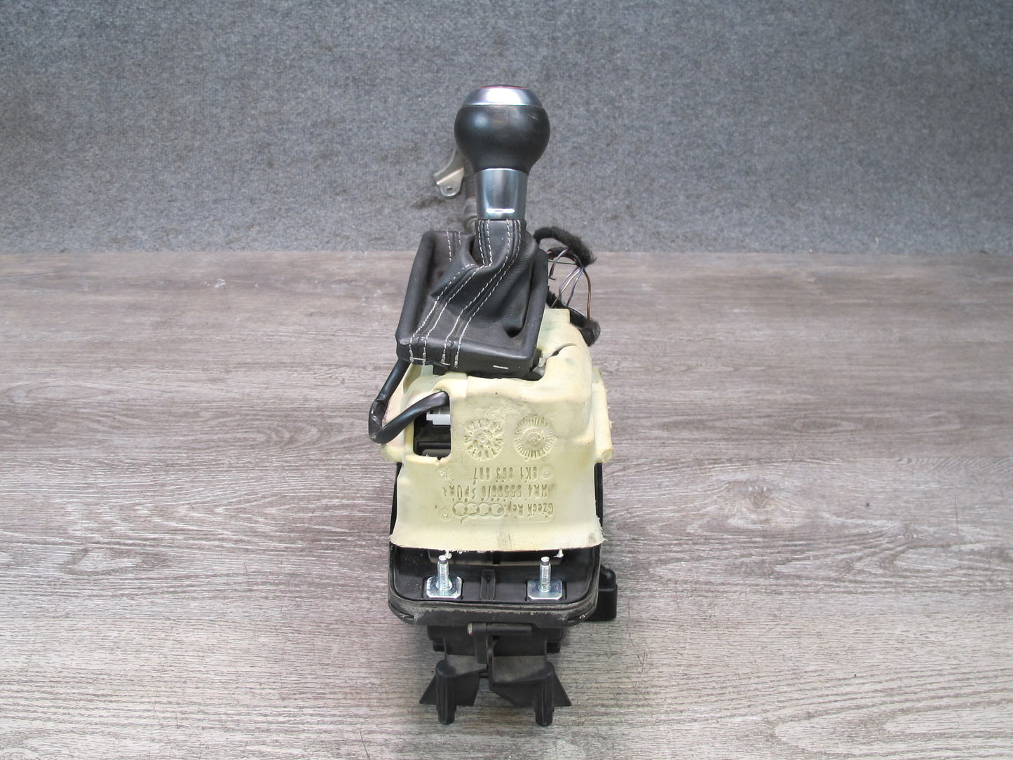 13-16 Audi B8 S4 AWD A/T Automatic Transmission Shifter w Cable 8K1713041AC OEM